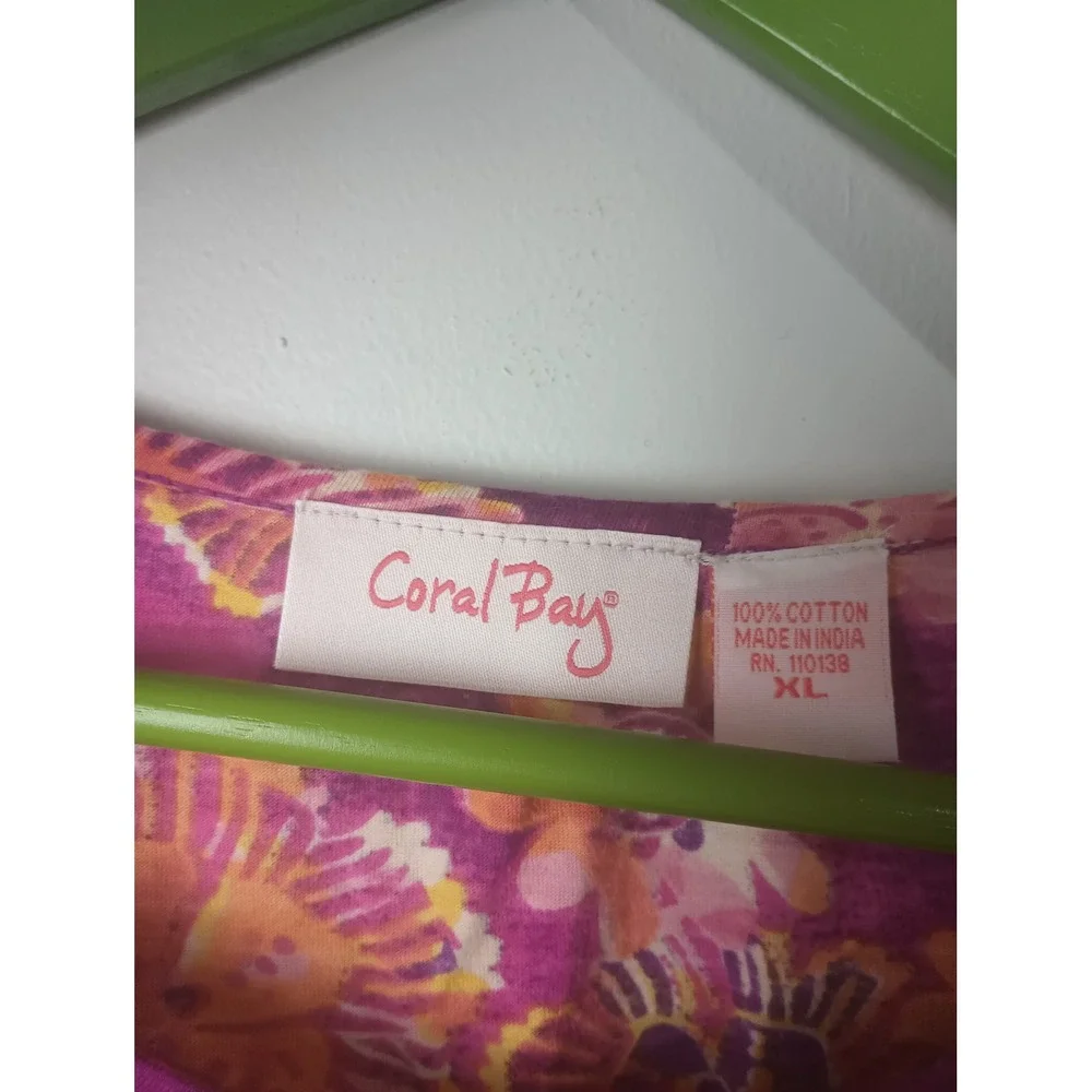 Coral Bay Women XL Pink Purple Floral Beaded Keyhole Cotton Short Sleeve Top - Picture 5 of 6